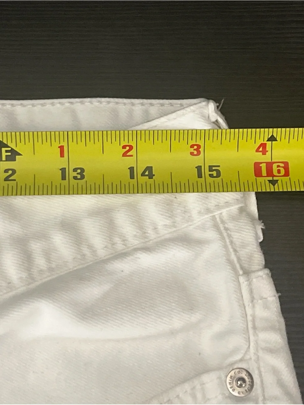 Bullhead Denim Co. Men's Distressed Skinny Shorts Size 30 White.See Pic For Flaw
